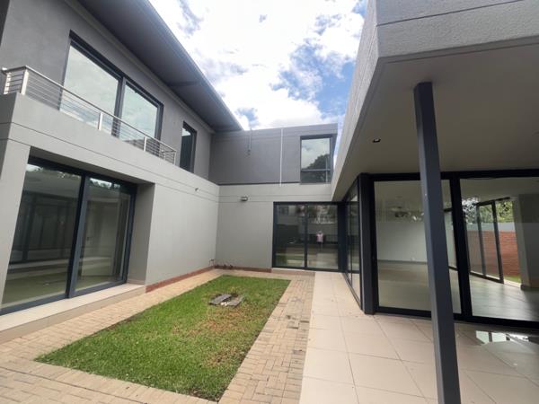 4 Bedroom Townhouse