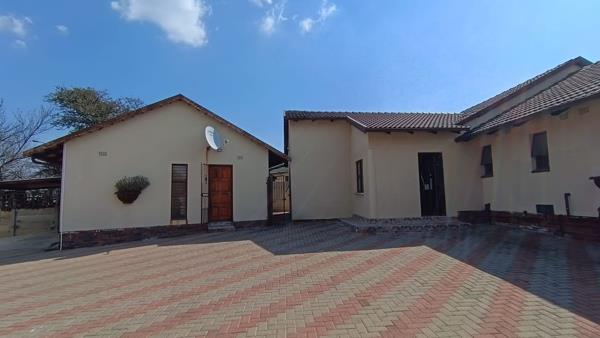 6 Bedroom House