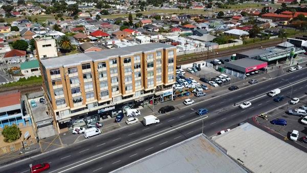 3 054 m² Commercial space