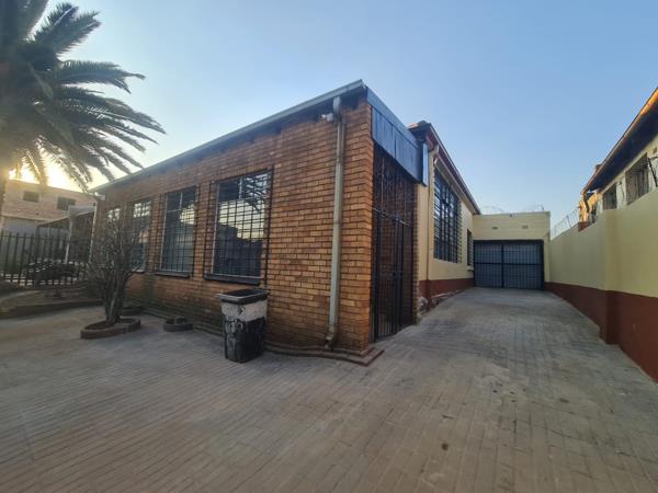 1 Bedroom House