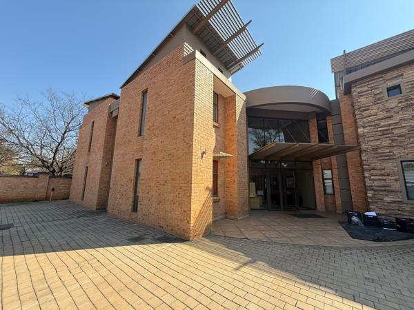 765 m² Commercial space