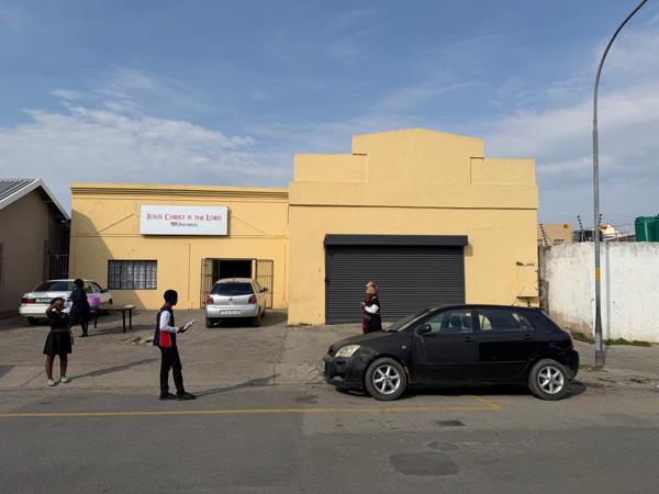 400 m² Commercial space
