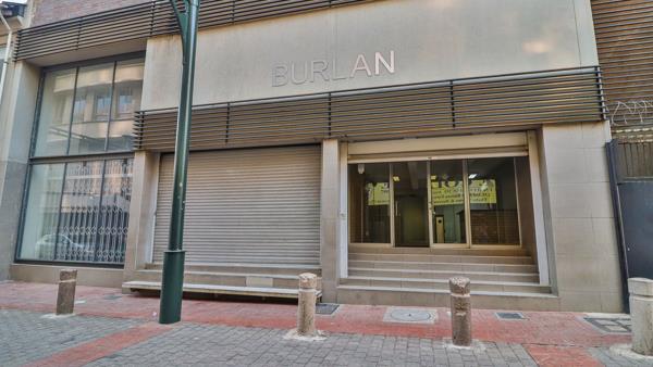 244 m² Office Space