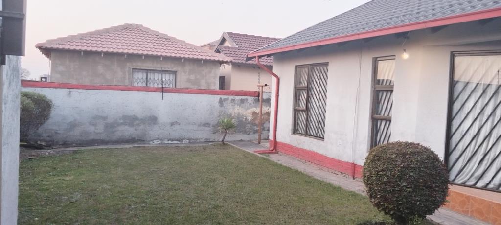 2 Bedroom House