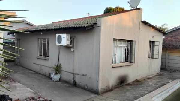 2 Bedroom House