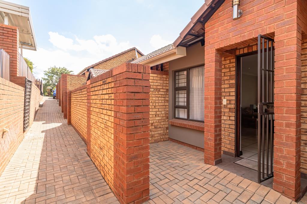 2 Bedroom Townhouse
