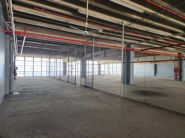 9 800 m² Industrial space