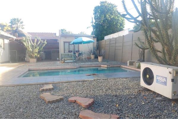 1 Bedroom Garden Cottage