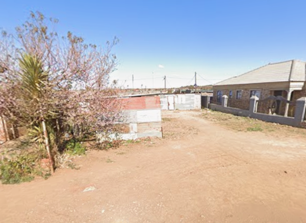 308 m² Land