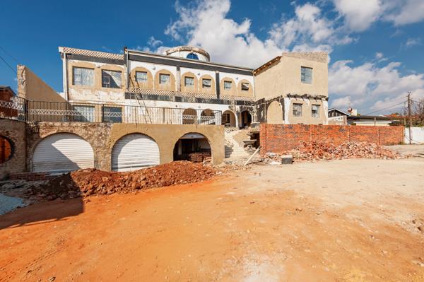 8 Bedroom House