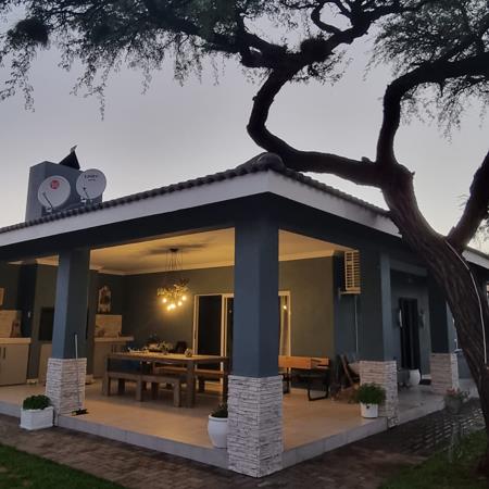 6 Bedroom House