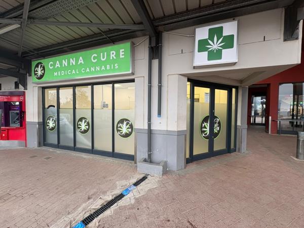 37 m² Retail Space