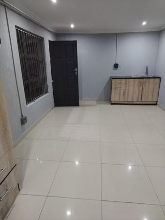 1 Bedroom House
