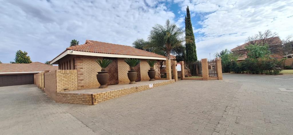3 Bedroom Townhouse