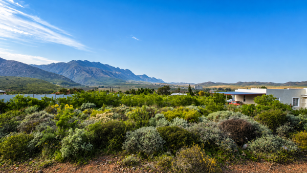 1 268 m² Land