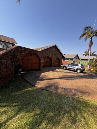5 Bedroom House