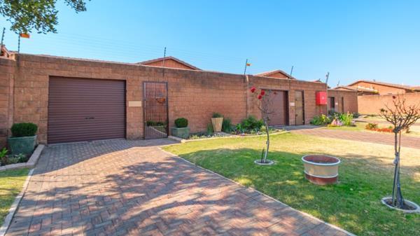 2 Bedroom Simplex
