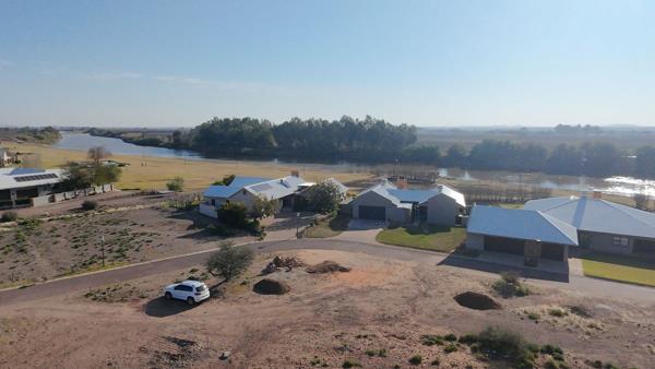 796 m² Land