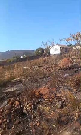 1 633 m² Land