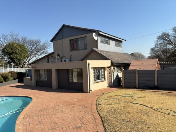 5 Bedroom House