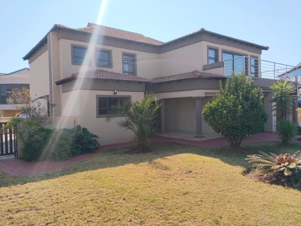 5 Bedroom House