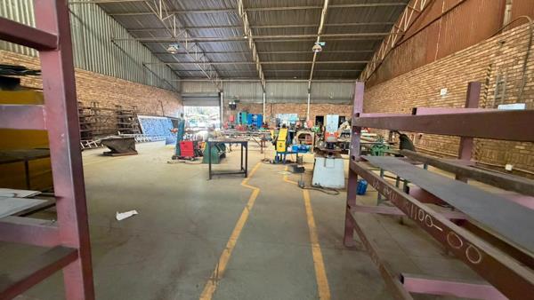 400 m² Industrial space