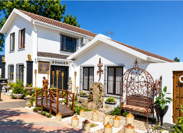 5 Bedroom House