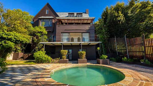 5 Bedroom House