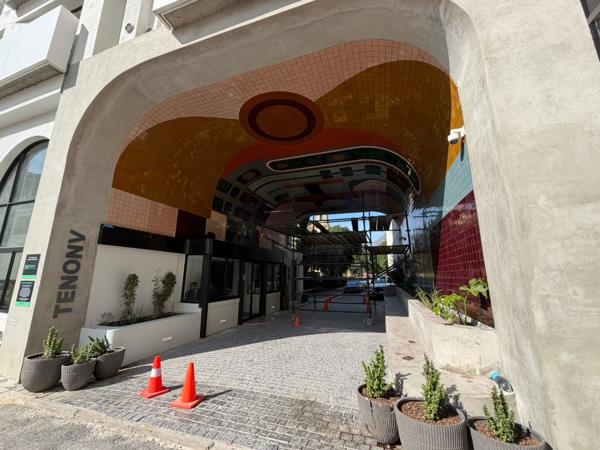292 m² Retail Space