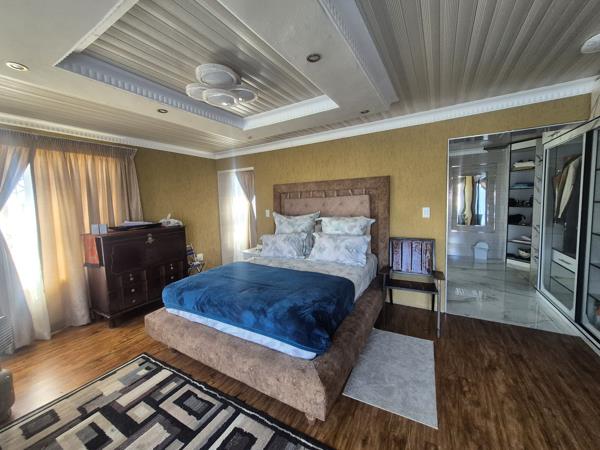 5 Bedroom House