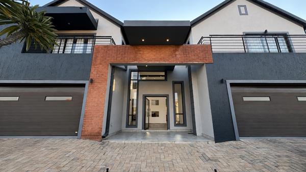 7 Bedroom House