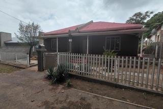 9 Bedroom House