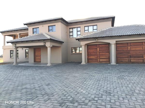 7 Bedroom House