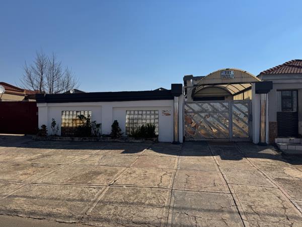 2 Bedroom House