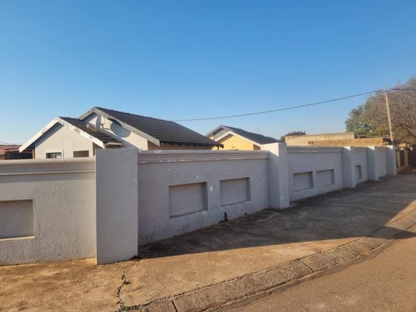 2 Bedroom House