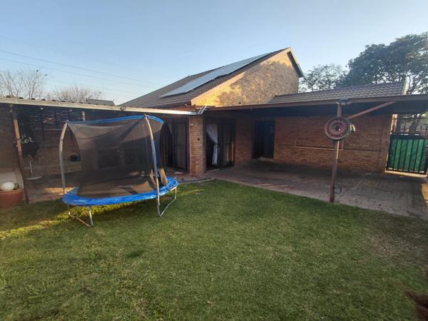 2 Bedroom House