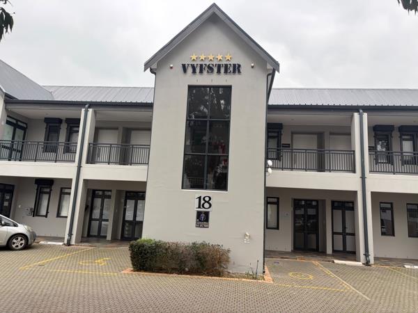 67.3 m² Commercial space