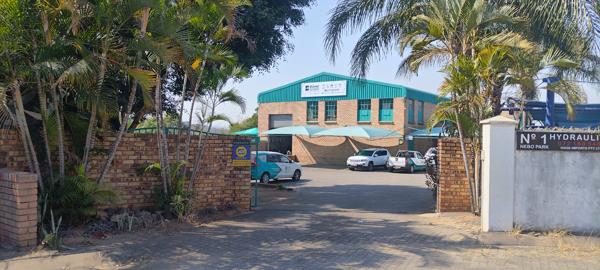 687 m² Commercial space