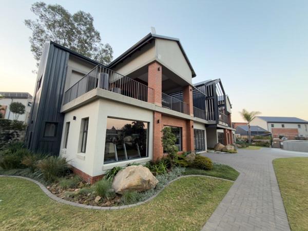 4 Bedroom Townhouse