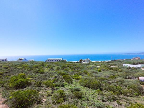 745 m² Land