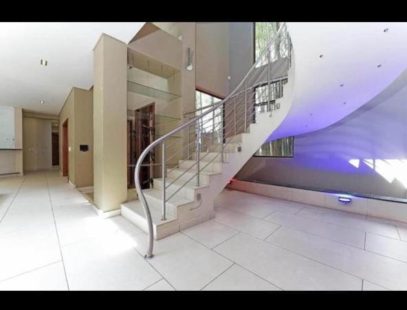 7.5 Bedroom House