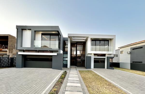 6 Bedroom House