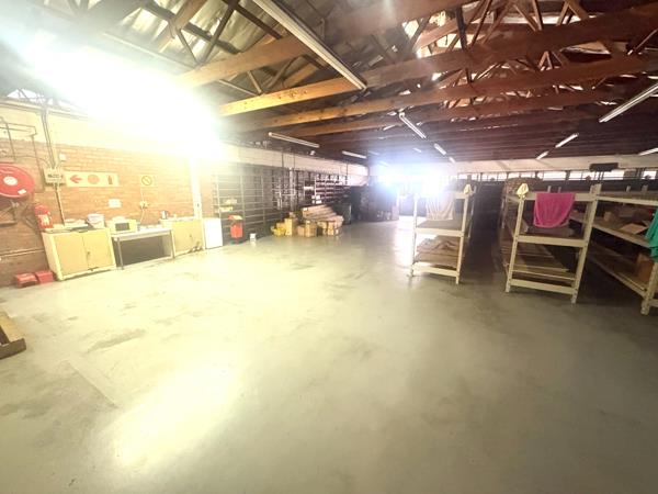 275 m² Commercial space