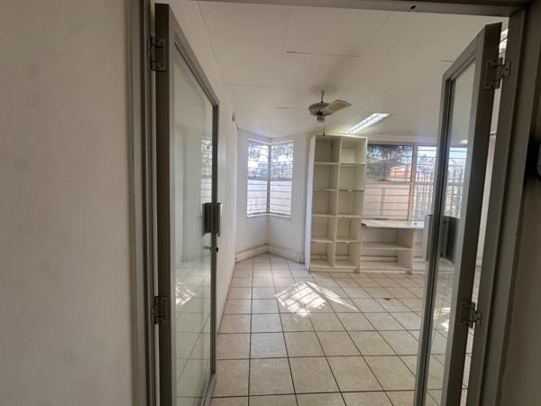 165 m² Commercial space