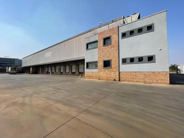 12 400 m² Industrial space