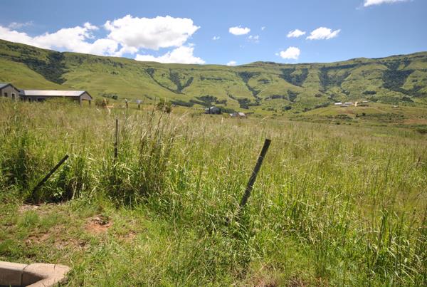 1 155 m² Land