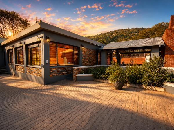 6 Bedroom House