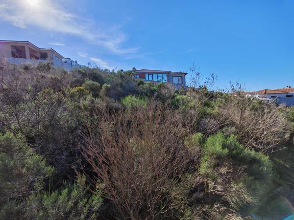872 m² Land