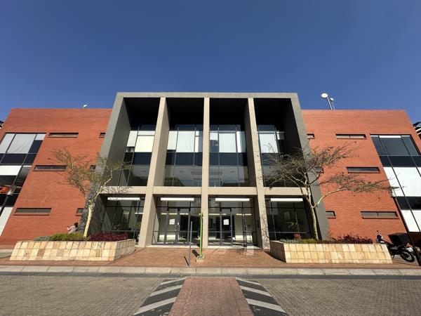 646 m² Commercial space