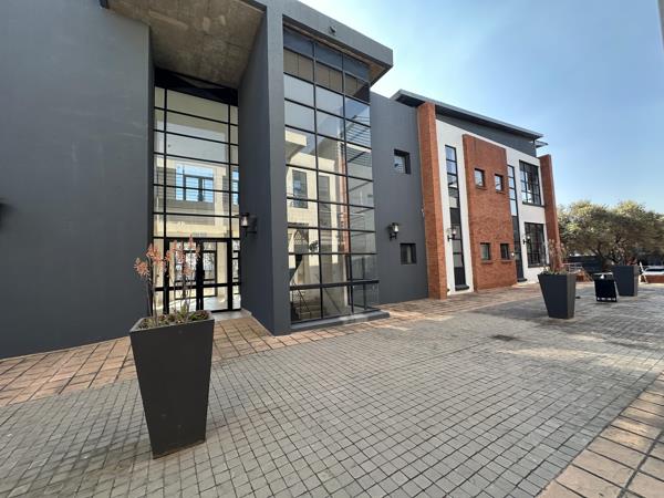 270.1 m² Commercial space